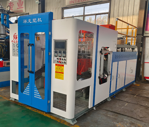 17、全自動5升吹塑機1.jpg